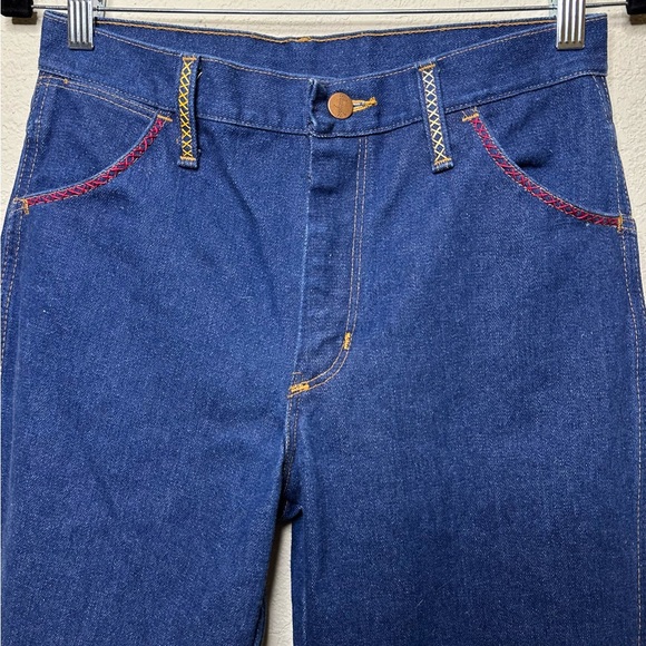 70s Vintage Wrangler Hand Embroidered Boot Cut Jeans - Picture 11 of 16